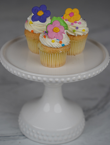 CC-004 Display MINI gold cupcakes with chocolate filling CC-004 Display MINI gold cupcakes with chocolate filling