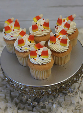 CC-055 Mini Halloween cupcakes Gold with chocolate mousse filling CC-055 Mini Halloween cupcakes Gold with chocolate mousse filling