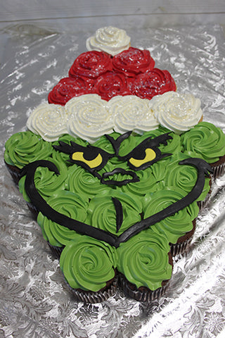 CC-084 Grinch cupcakes Gold with chocolate mousse filling