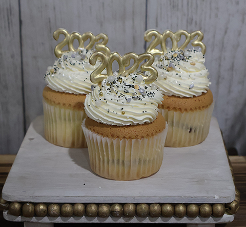NY-015 Gold cupcake with white filling