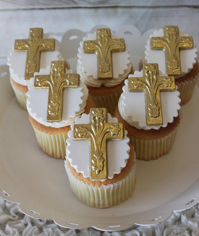 RC-104 Gold cupcake with chocolate filling