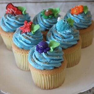 Gold-Cupcake-With-Chocolate-Filling.jpg